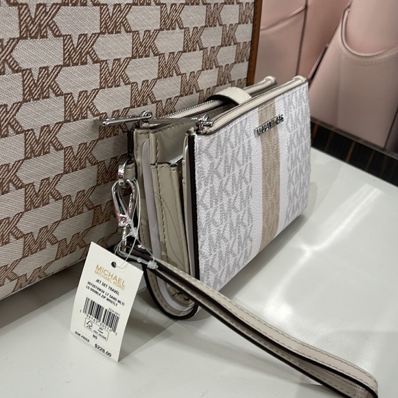 MICHAEL KORS LARGE DOUBLE ZIP WRISTLET wallet, clutch, - Picture 3 of 16